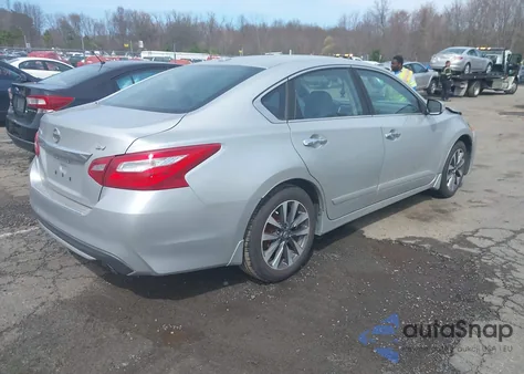 2017 Nissan Altima 2.5 Sv z USA, uszkodzony, nr VIN 1N4AL3AP3HC250163